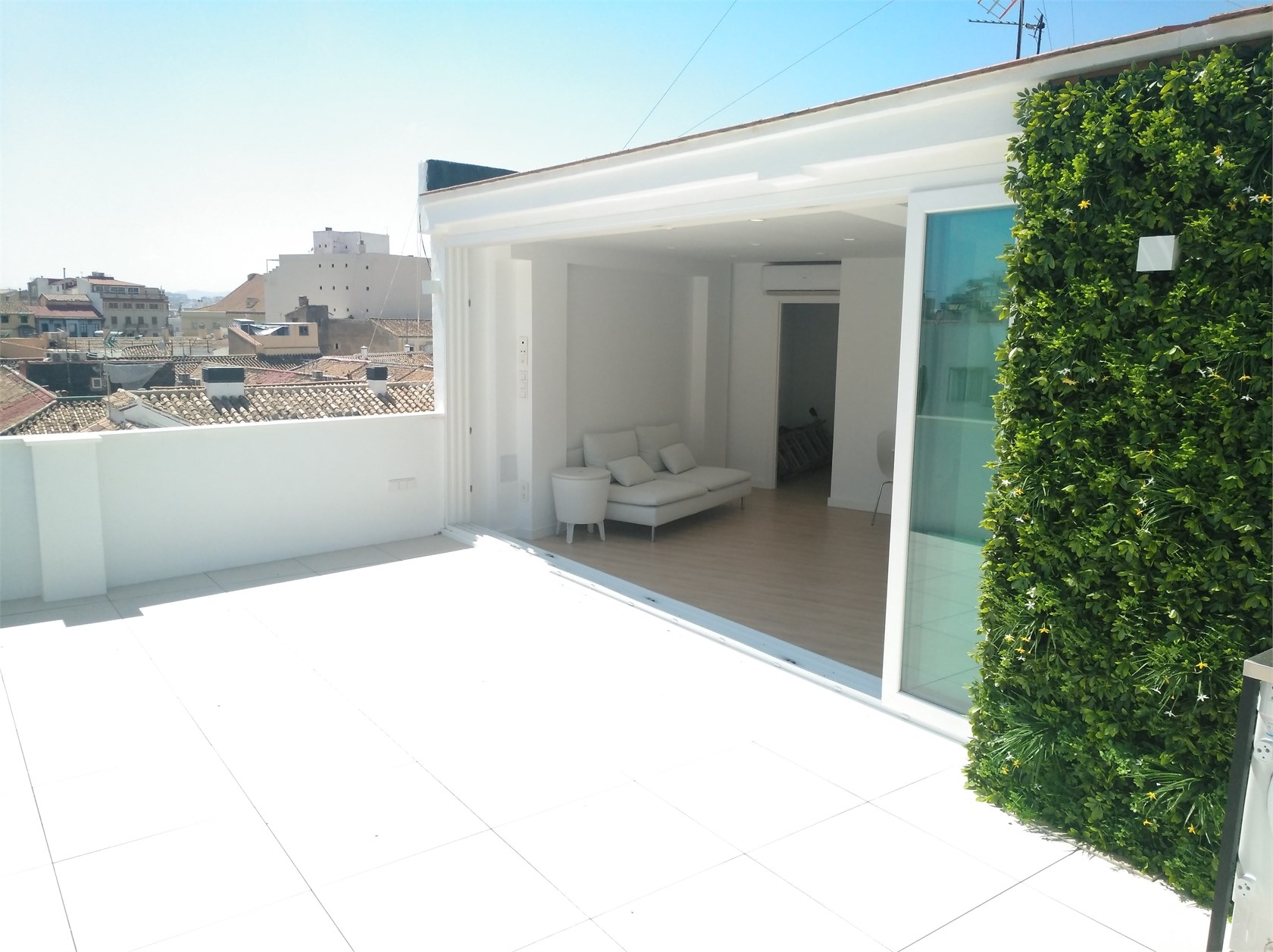 Central Malaga Penthouse – views and location!
