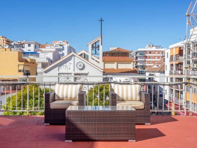 Lovely renovated apartment with a large sunny terrace